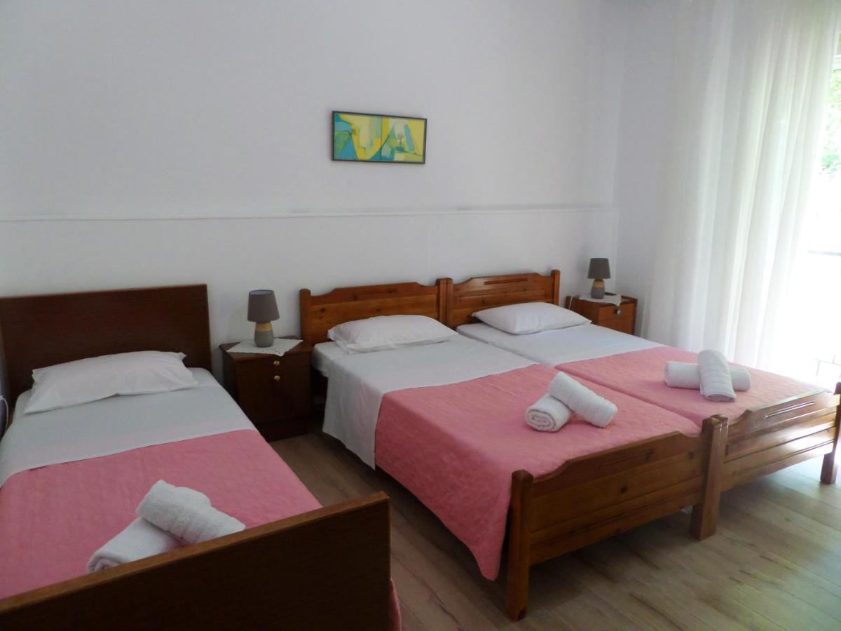 Anais Apartment Néa Péramos Dış mekan fotoğraf