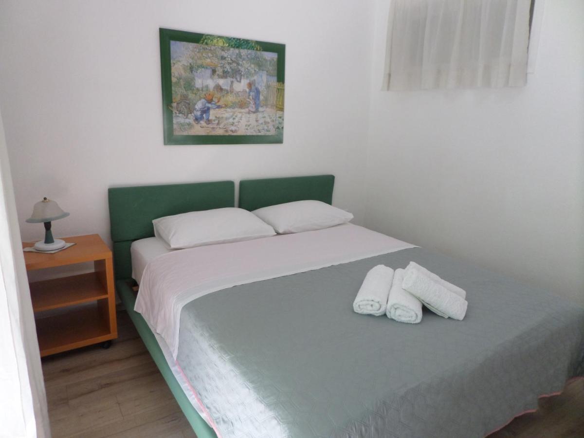 Anais Apartment Néa Péramos Dış mekan fotoğraf