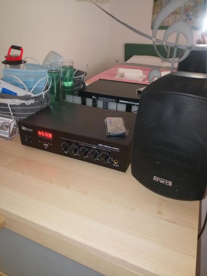 Anais Apartment Néa Péramos Dış mekan fotoğraf